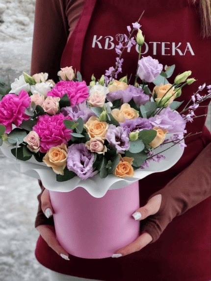 Елегантна коробка з квітами — Квітотека Шептицький